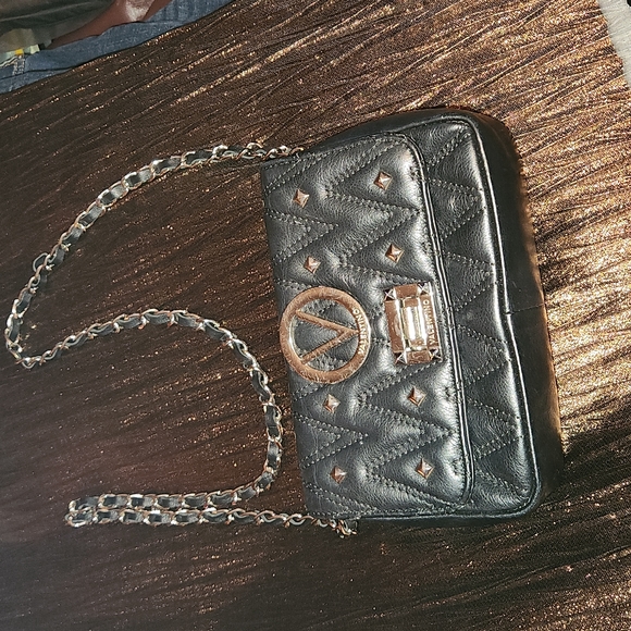 Valentino diamond rockstudded quilted leather cross body. - Picture 1 of 4